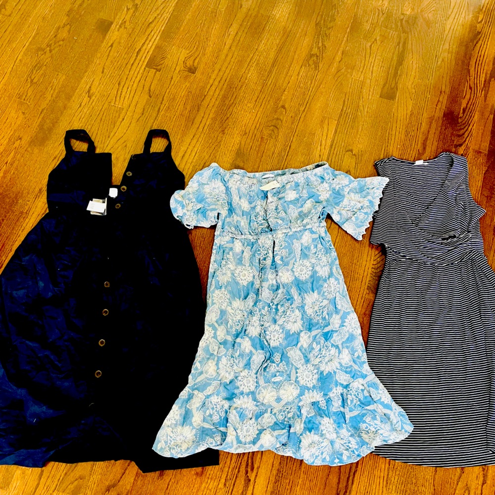 GAP Maternity dresses (Size S)